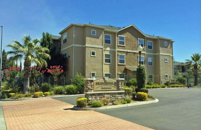 2 Bedroom, 2 Bath Unit in the Bridgefield Condominiums Community, in Antelope. photos photos