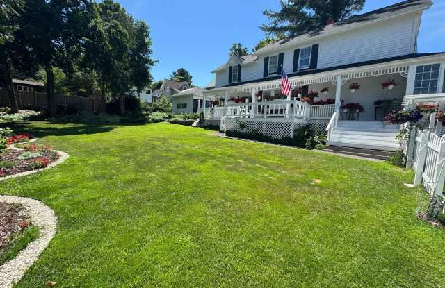 3 Bedroom, 1.5 Bath, Furnished Home in Houghton Gallery 3