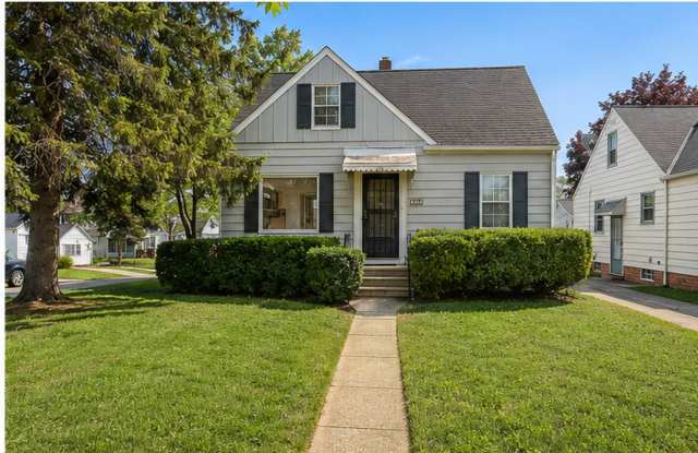 9334 McCracken Blvd, Garfield Heights, OH 44125 4 Bed / 1 Bath – $1,595/month Section 8 Welcome photos photos 9334 McCracken Blvd, Garfield Heights, OH 44125 4 Bed / 1 Bath – $1,595/month Section 8 Welcome photos photos