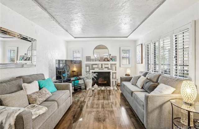2358 Marengo Ave Gallery 4