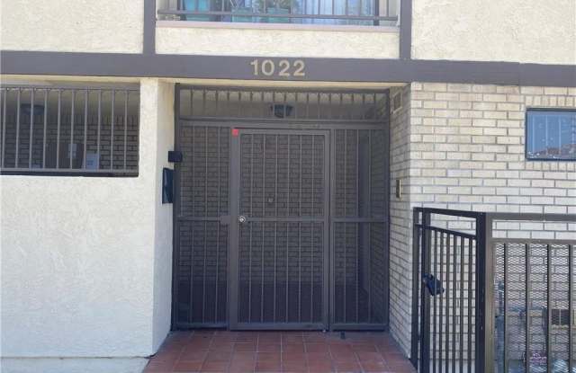 1022 Irving Avenue Gallery 2