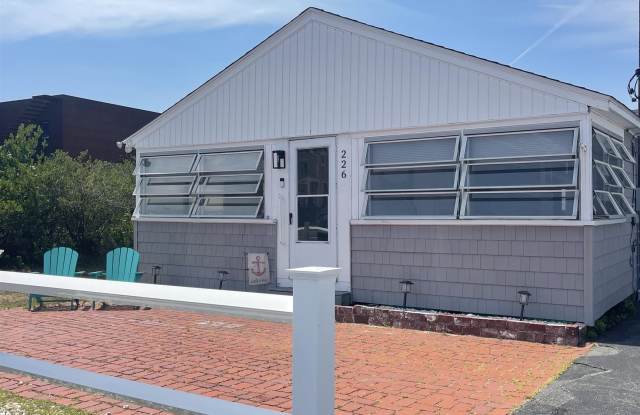 226 Ocean Boulevard Gallery 2