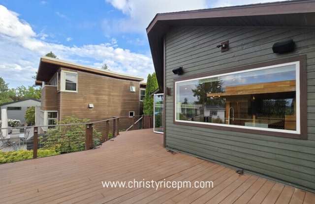 609 13th Ave W Gallery 4