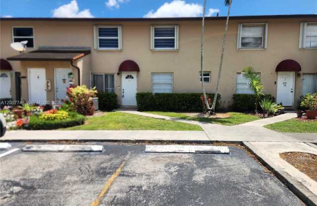 15250 SW 80th St photos photos