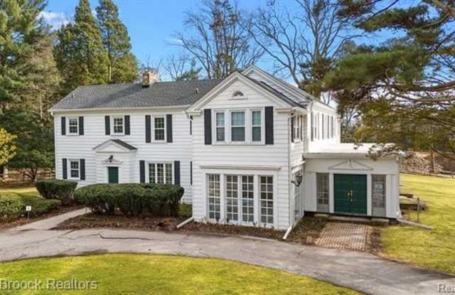 1200 Orchard Ridge Road photos photos