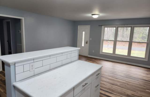3 bed 1 Bath Home Mount Airy Gallery 3