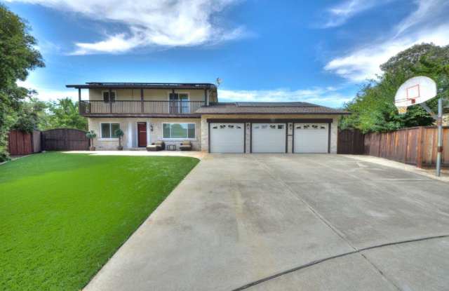 595 Trumbull Ct photos photos