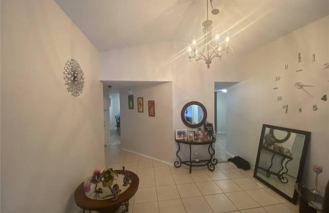 190 Coralwood Circle Gallery 4