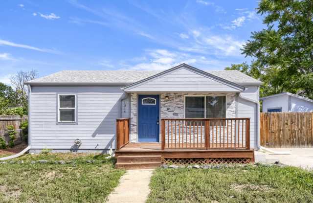 Evolve Real Estate: Remodeled 3 Bed Home In Mar Lee available NOW! Gallery 1