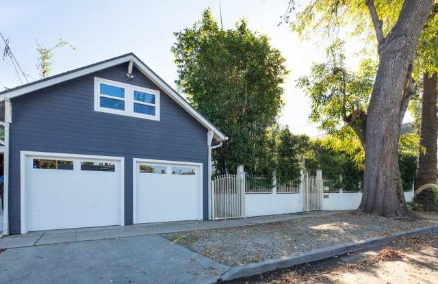 Fully Renovated Los Feliz Home with Private Yard, Two-Car Garage & Creative Studio photos photos