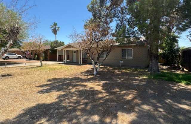 3 BEDROOM HOME IN PHOENIX Gallery 3
