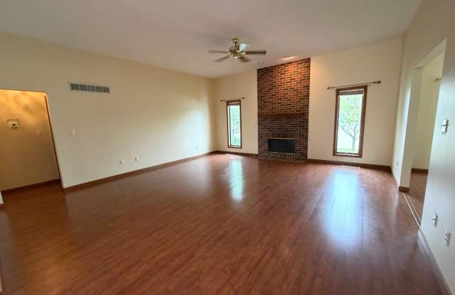 1533 Churchill Drive Gallery 2