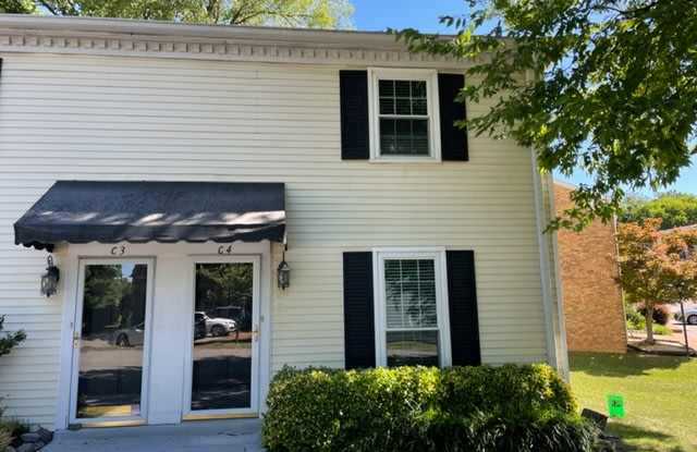 200 Royal Oaks Blvd Gallery 4