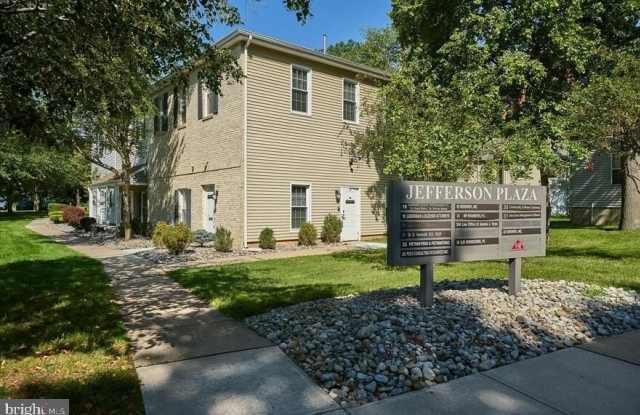 32 JEFFERSON Plaza unit: 2,000 photos photos