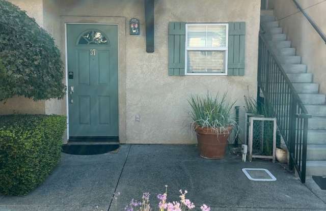 2 Story Condo photos photos