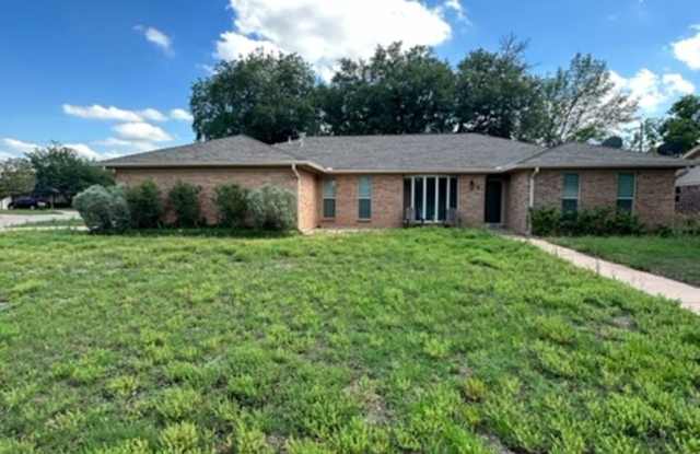 5 LAWRENCE CIRCLE photos photos 5 LAWRENCE CIRCLE photos photos