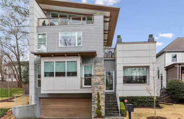 2496 Oostanaula Drive NE Gallery 3