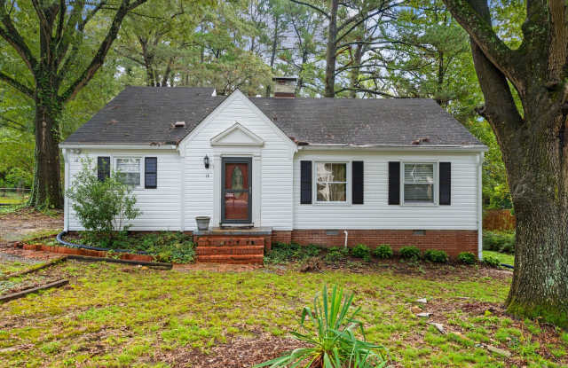 Cozy 3 Bedroom Home in North Durham! AVAILABLE NOW! photos photos