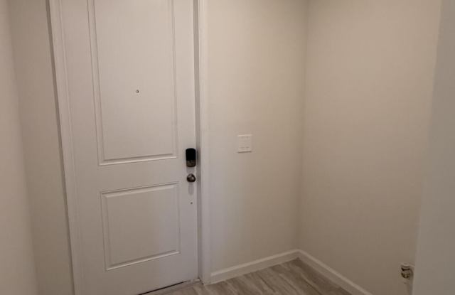 651 SALISBURY Circle Gallery 4