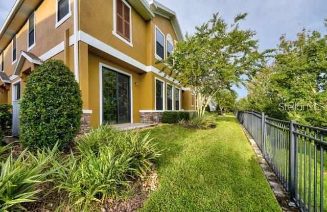 16537 KINGLETRIDGE AVENUE Gallery 3