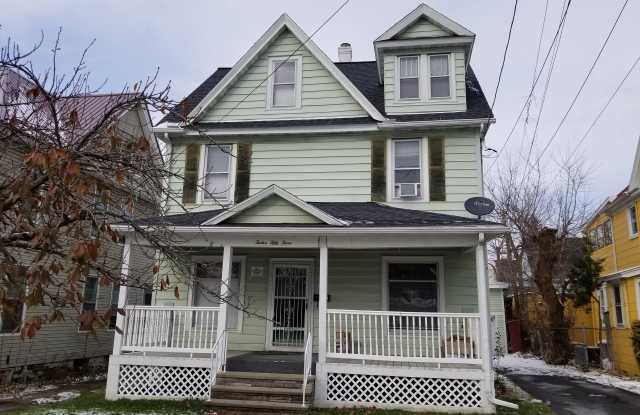 1253 Vestal Ave Gallery 4