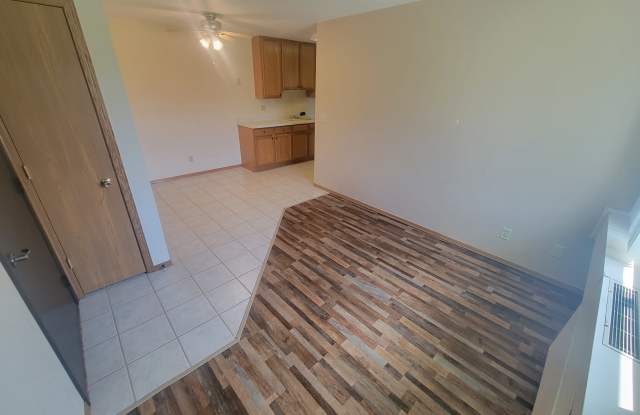 1709 La Cres St Gallery 2
