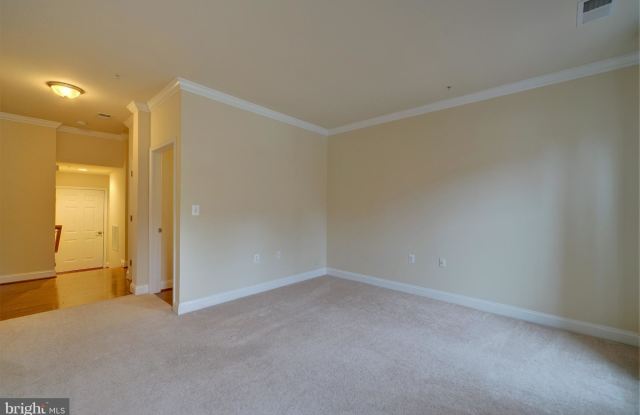 7672 MAPLE LAWN BOULEVARD Gallery 3