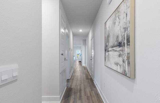 9900 Starling Drive Gallery 3