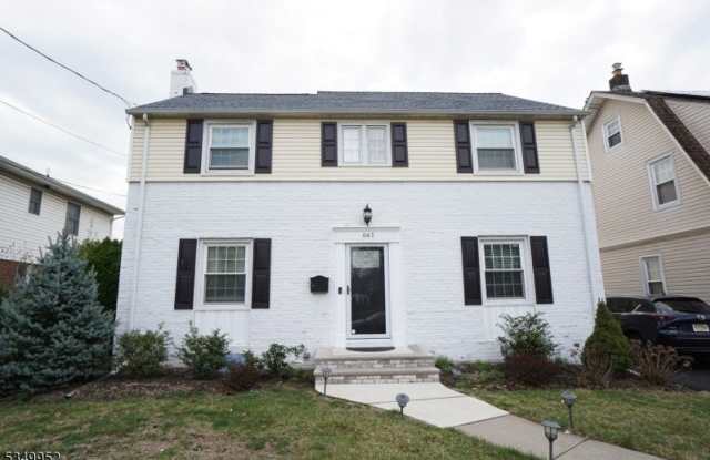 661 Pierpont St photos photos