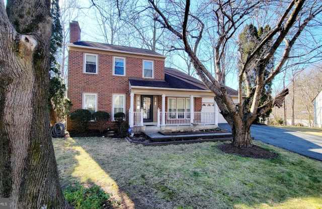 2205 BLUE VALLEY Drive Gallery 2