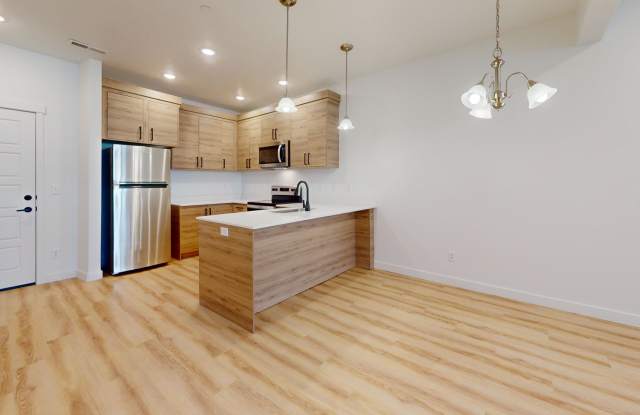 1137 W 250 S Unit 304 Gallery 2