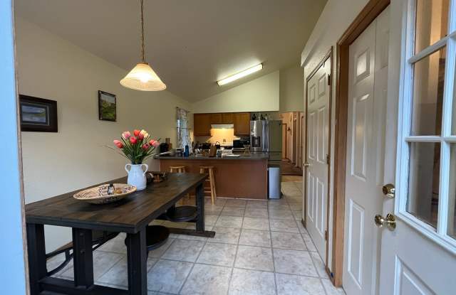 4749 Canyon Creek Boulevard Gallery 4