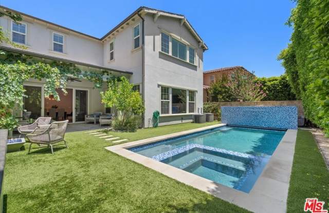 14624 Mccormick St photos photos