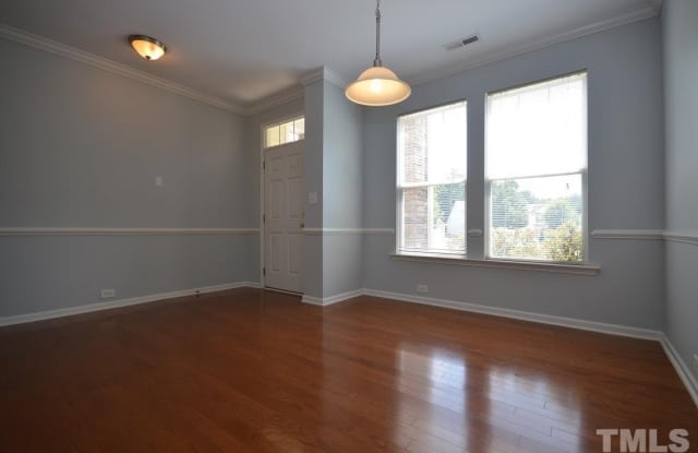 1507 Hinchliff Court Gallery 3