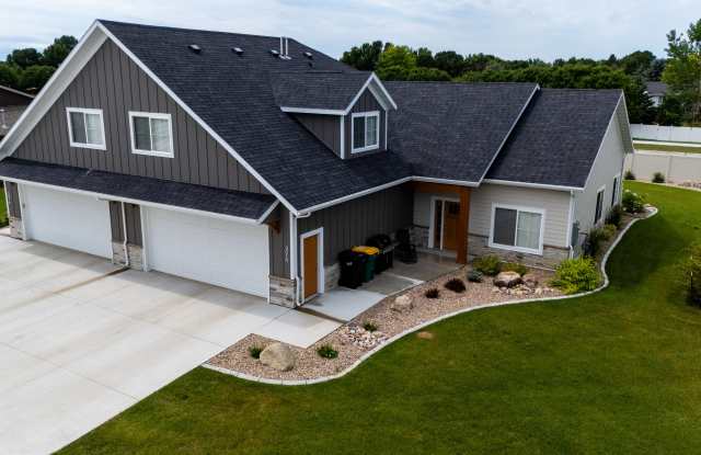 The Earl Twin Homes photos photos