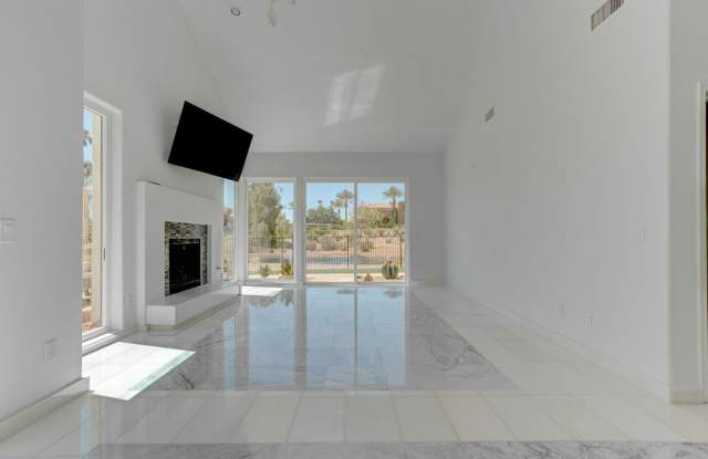 8953 Diamond Falls Drive, Las Vegas, NV 89117 Gallery 4