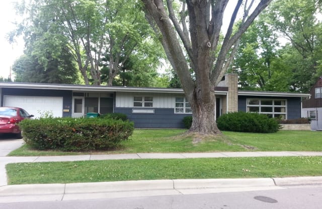 702 Hubert St. - 702 Hubert Street, Edgerton, WI 53534