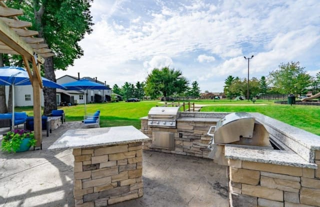 Ashton Brook photos photos