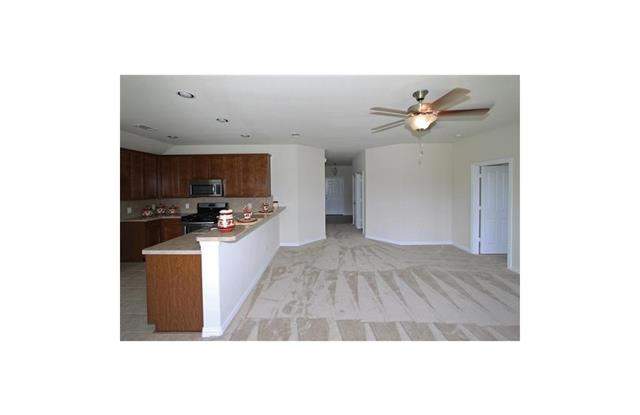 2216 Castle Creek Drive Gallery 3