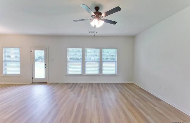 207 Foggy Ln Gallery 2