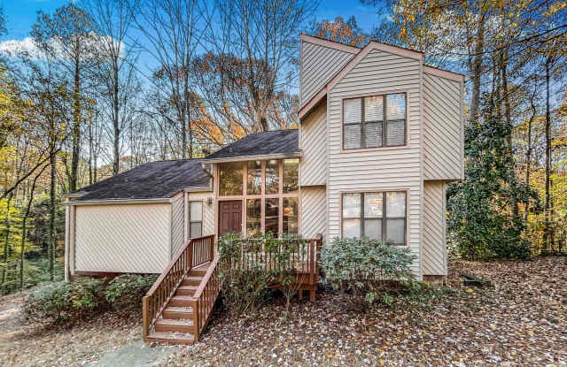 Fantastic 3 BR/3 BA Woodland Retreat in Smyrna! photos photos