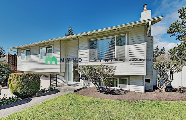 1648 S 255th Pl Apt 1 - 1648 South 255th Place, Des Moines, WA 98198
