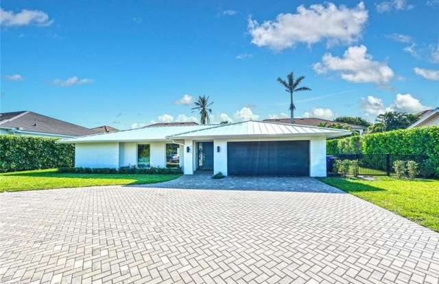 646 Park Shore photos photos
