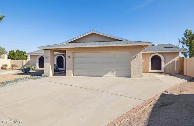 4662 W KINGS Avenue photos photos