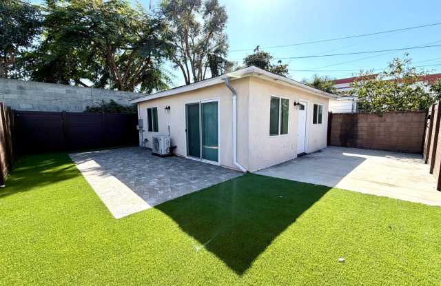 Fully Renovated 1bd 1 ba  ADU in Hawthorne Gallery 1