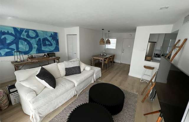 221 Meridian Ave photos photos