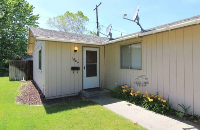 1604 Swift Blvd photos photos