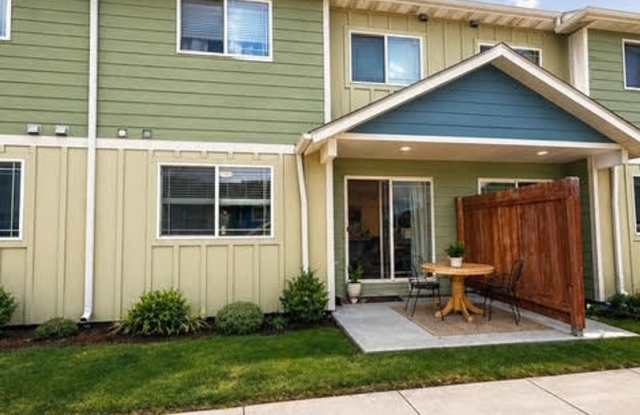 Enjoy effortless Bozeman 3 bedroom 2.5 bath Condo Gallery 3