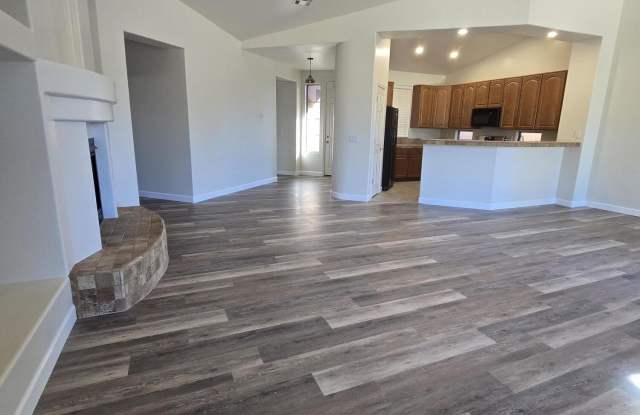 17648 W BUCKHORN Drive Gallery 2