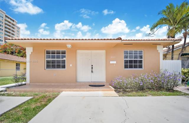 3653 SW 27th St photos photos